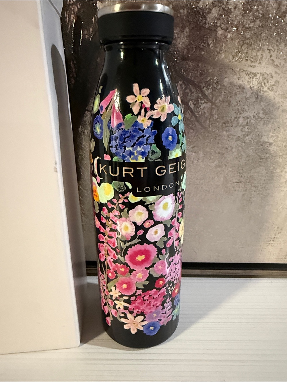 Kurt Geiger London Rainbow Floral Drench Water bottle. Stainless steel$65 NIB
